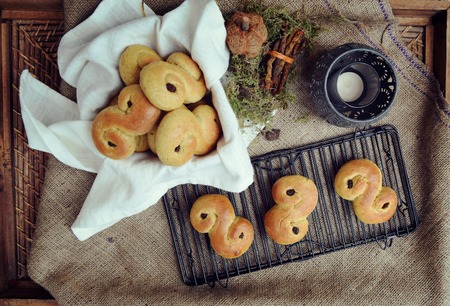 Lussebullar, Swedish saffron buns